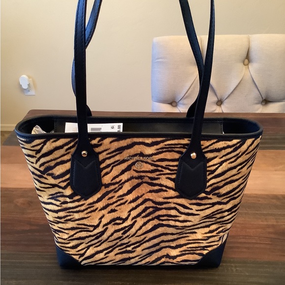 MICHAEL Michael Kors Handbags - Ladies purse MK tote